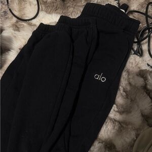 ALO Yoga womens black sweatpants
